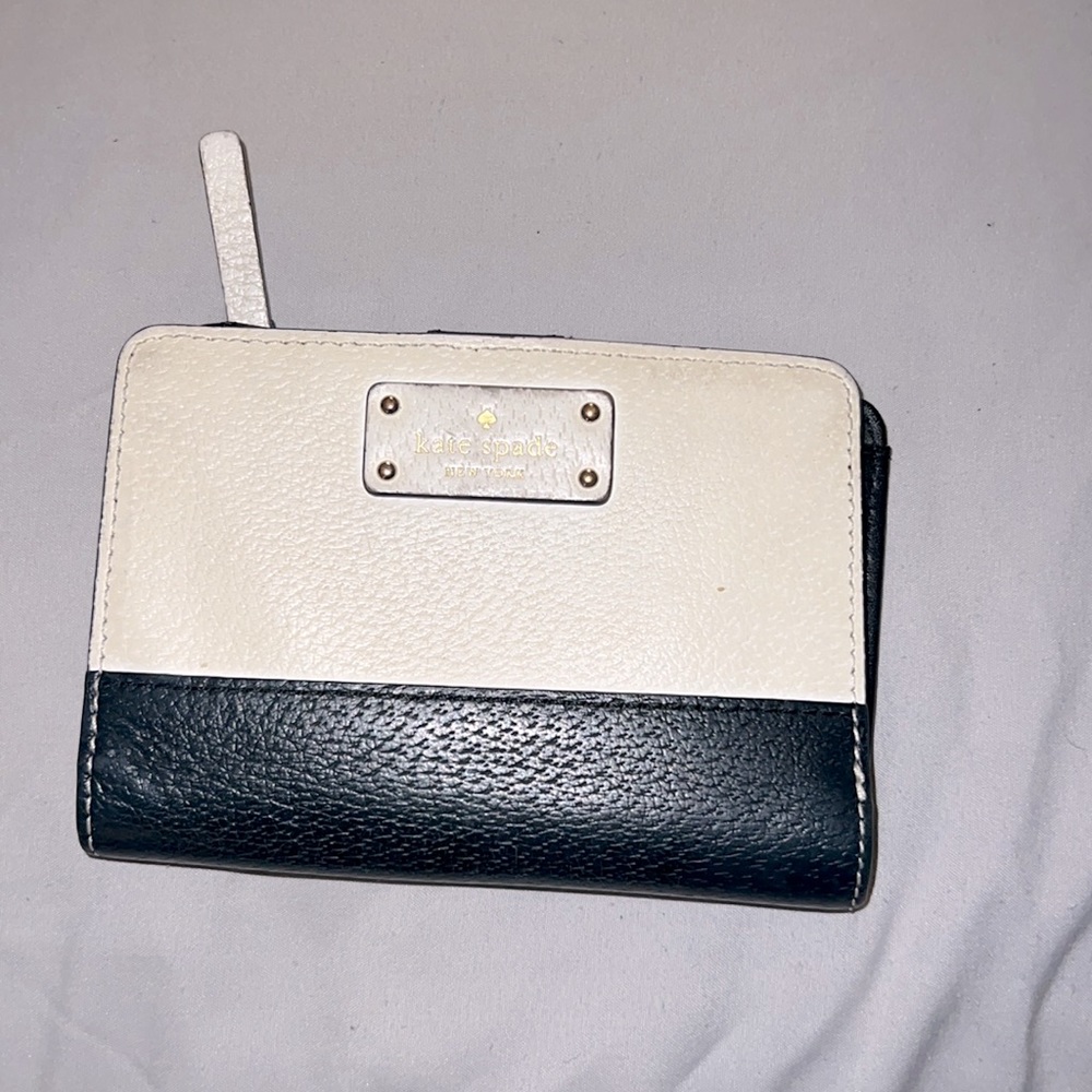Kate spade button snap wallet- black&white w/gold
